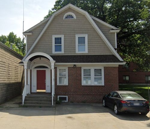 457 Douglas Ave, Providence, RI, 02908-2542 | Card Image