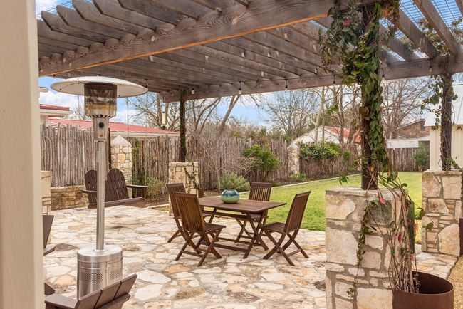 125 W San Antonio St, Home with 2 bedrooms, 3 bathrooms and 2 parking in Fredericksburg TX | Image 47