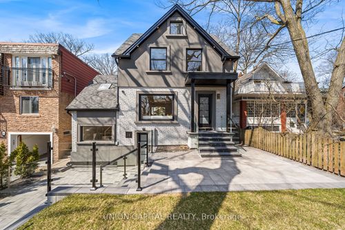 28 Pine Ave, Toronto, ON, M4E1L8 | Card Image