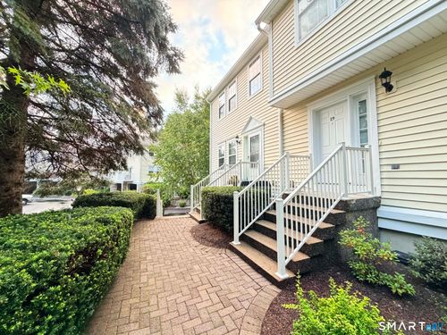 18-633 Danbury Rd, Ridgefield, CT, 06877-2723 | Card Image