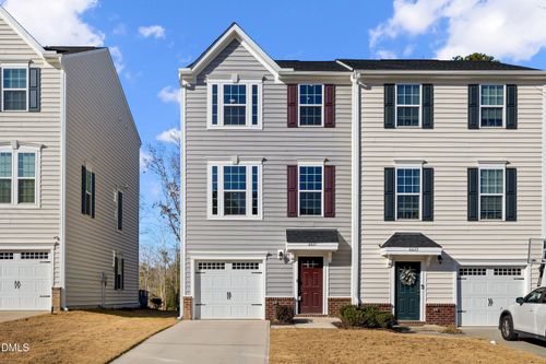 6621 Pathfinder Way, Raleigh, NC, 27616-6876 | Card Image