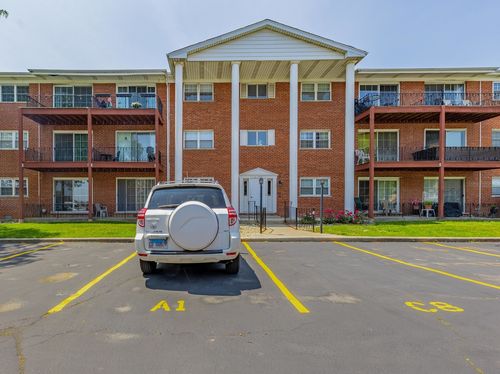 apt-a1-6135 W 94th St, Oak Lawn, IL, 60453-2263 | Card Image