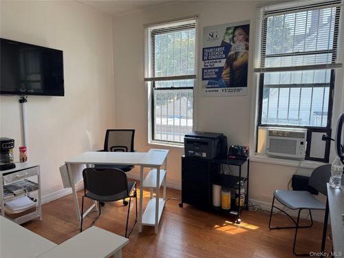 80 Roosevelt Ave, Jackson Heights, NY, 11372-6722 | Card Image