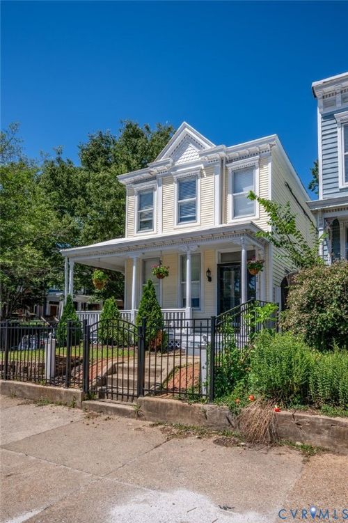 2028 W Main St, Richmond, VA, 23220-4526 | Card Image