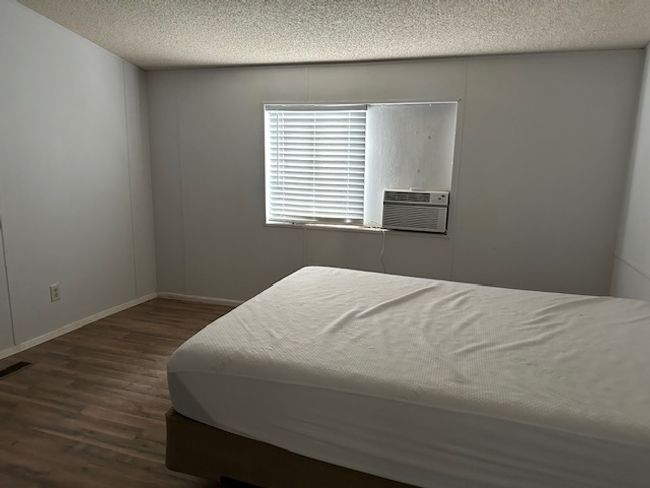 Bedroom | Image 10