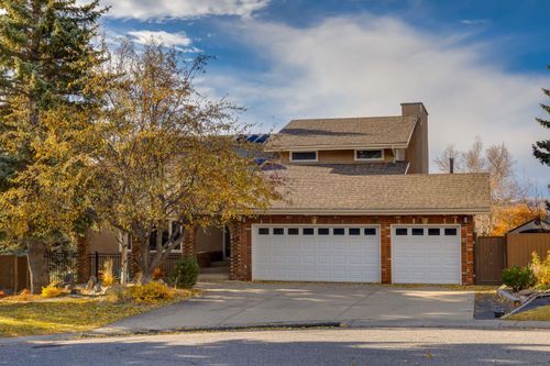 16 Silvercreek Pl Nw, Calgary, AB, T3B5A2 | Card Image