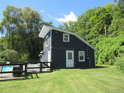 360 Old State Route 22, Dover Plains, NY, 12522-5809 | Card Image