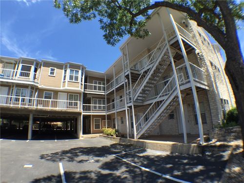 apt-203-3400 Speedway, Austin, TX, 78705-1545 | Card Image