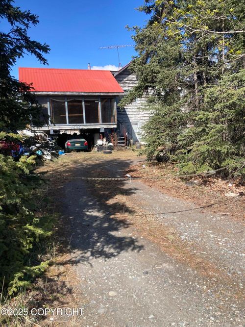 16465 E Walden Rd, Palmer, AK, 99645-8542 | Card Image