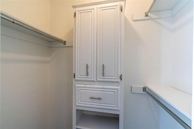 1812 Oakhollow Dr, House other with 3 bedrooms, 2 bathrooms and null parking in Norman OK | Image 20