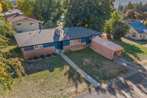790 E Forest Ave, Colville, WA, 99114-3330 | Card Image