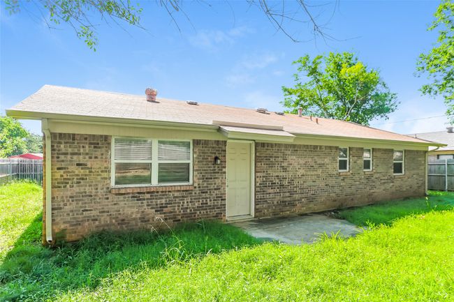 6408 Donna Ln, House other with 3 bedrooms, 2 bathrooms and null parking in Forest Hill TX | Image 15