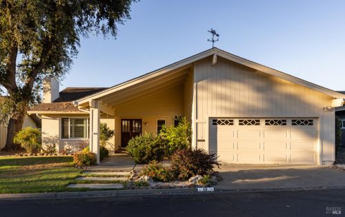 58 Oak Island Cir, Santa Rosa, CA, 95409-6329 | Card Image