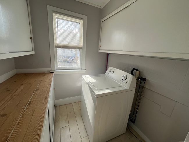 APT-3RD - 101 Riverview Ave, Home with 2 bedrooms, 1 bathrooms and null parking in New London CT | Image 10