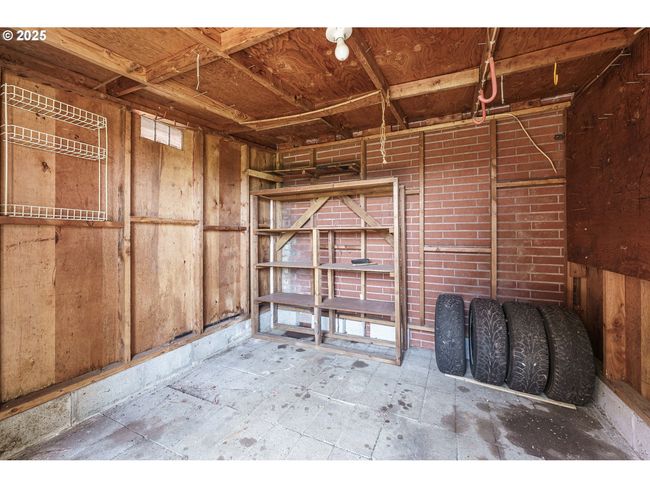 1938 Nw Sierra Ln, House other with 3 bedrooms, 2 bathrooms and 2 parking in Camas WA | Image 31