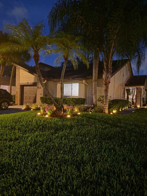 115 Ramblewood Cir, Royal Palm Beach, FL, 33411-2975 | Card Image