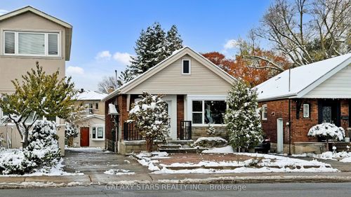 422 O'Connor Dr, East York, ON, M4J2W3 | Card Image