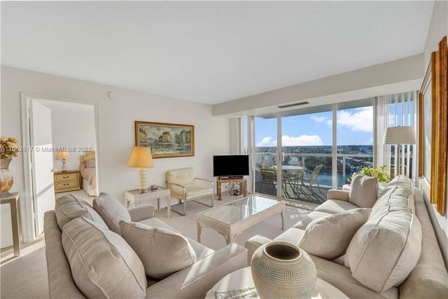 APT-1807 - 2841 N Ocean Blvd, Condo with 2 bedrooms, 2 bathrooms and null parking in Fort Lauderdale FL | Image 16