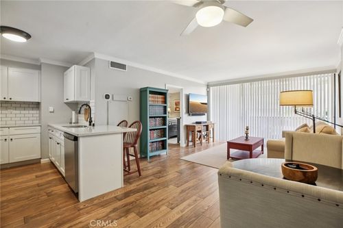 unit-102-1750 E Ocean Blvd, Long Beach, CA, 90802-6017 | Card Image