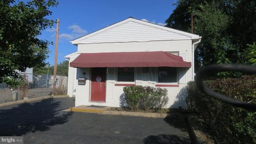 322 Robbins Ave, Ewing, NJ, 08638-3722 | Card Image