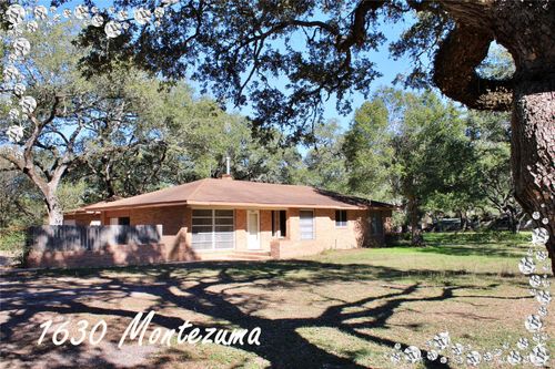 1630 Montezuma St, Columbus, TX, 78934-2023 | Card Image