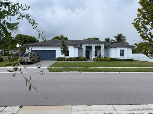 21230 Sw 127th Pl, Miami, FL, 33177-5556 | Card Image