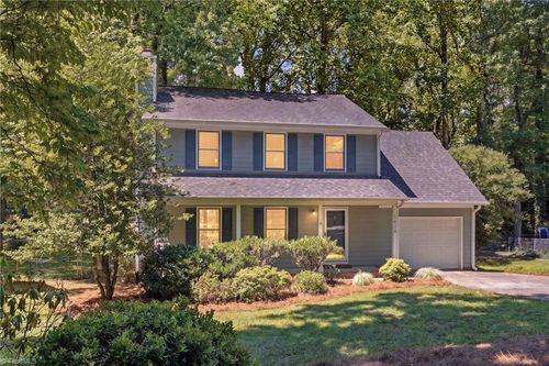 1424 Brookwood Dr, Winston Salem, NC, 27106-4115 | Card Image