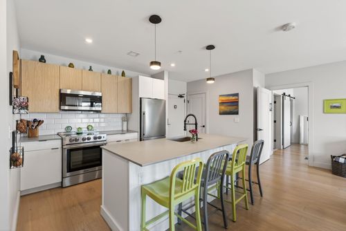 310-75 Chestnut Street, Portland, ME, 04101 | Card Image