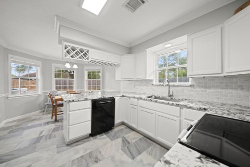 3212 Acorn Cir, Dickinson, TX, 77539-5301 | Card Image