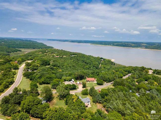 5921 Sharm Dr, House other with 3 bedrooms, 2 bathrooms and null parking in Manhattan KS | Image 40