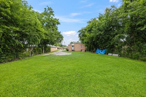 5026 Clover St, Houston, TX, 77033-3902 | Card Image