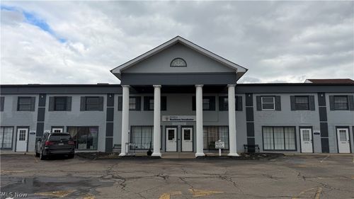 205-398 W Bagley Road, Berea, OH, 44017 | Card Image