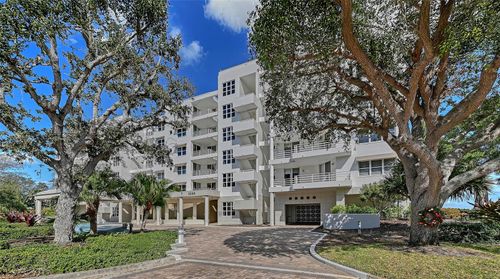 334-2550 Harbourside Dr, LONGBOAT KEY, FL, 34228-4161 | Card Image