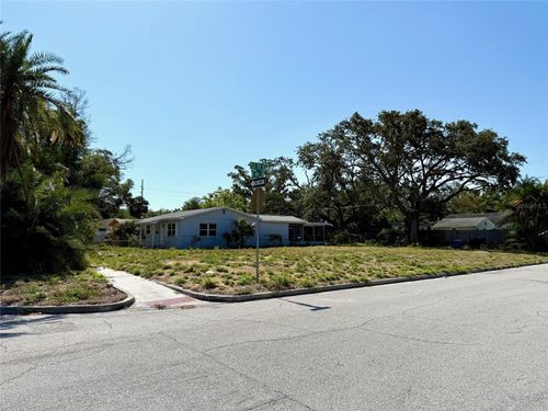 5260 1st Ave S, St Petersburg, FL, 33707-1804 | Card Image