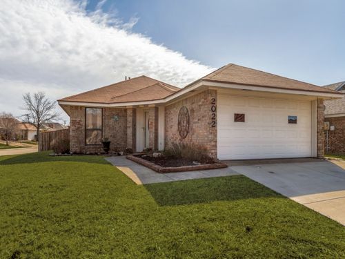 2022 Gallante Dr, Carrollton, TX, 75007-2330 | Card Image