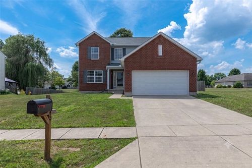 6643 Morrell Dr, Huber Heights, OH, 45424-7125 | Card Image