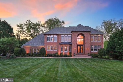 11724 Gainsborough Rd, POTOMAC, MD, 20854-3246 | Card Image