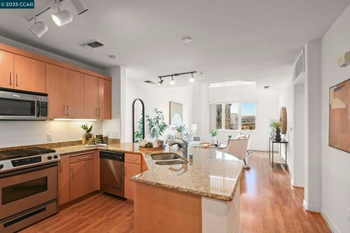 apt-401-5501 De Marcus Blvd, Dublin, CA, 94568-7546 | Card Image