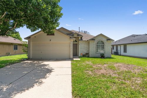 208 Meadowside Dr, Hutto, TX, 78634-5105 | Card Image