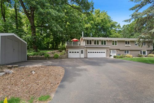 4590 Merrywood Ln, Excelsior, MN, 55331-9197 | Card Image