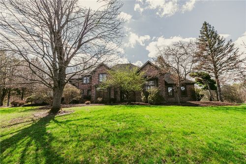27 Fall Meadow Dr, Pittsford, NY, 14534-9513 | Card Image