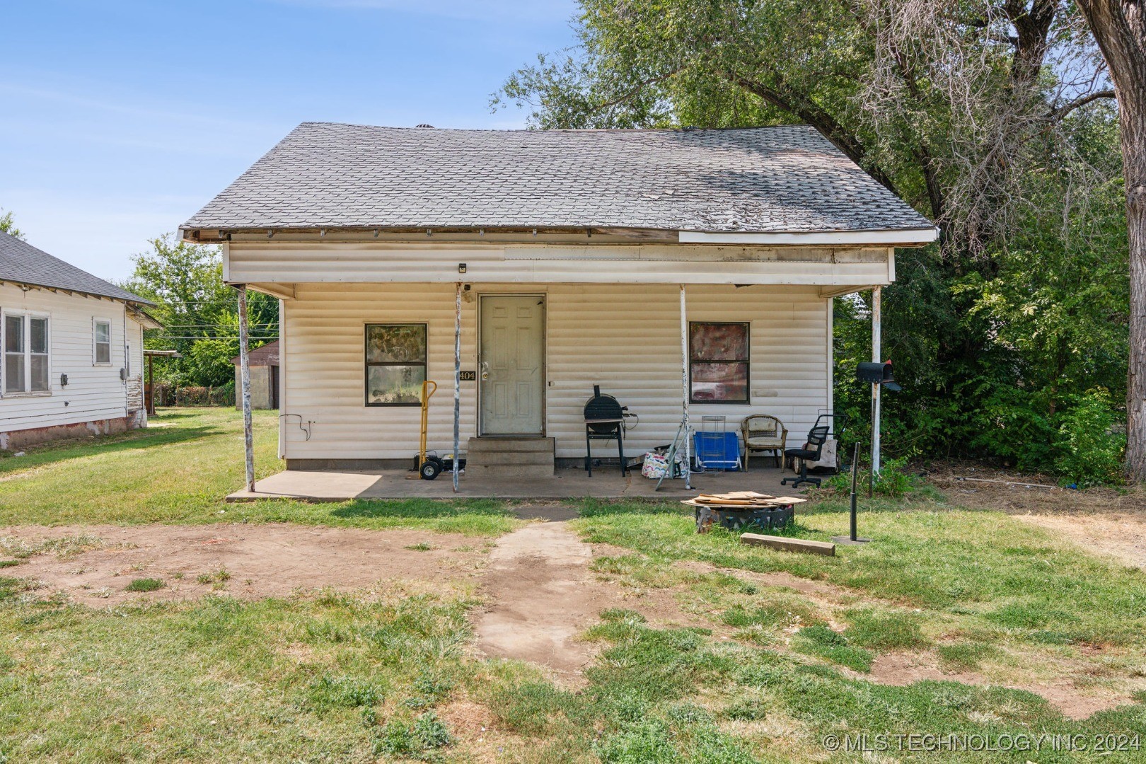 Oak St, Ponca City, OK 74601