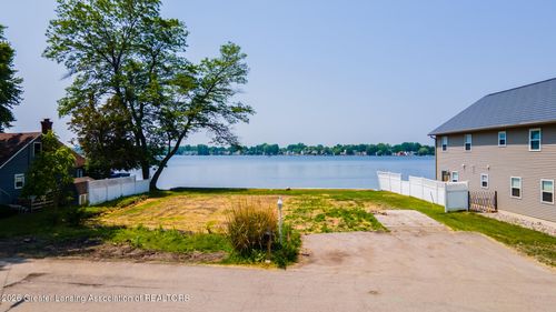 6403 Reynolds Rd, Haslett, MI, 48840-8933 | Card Image