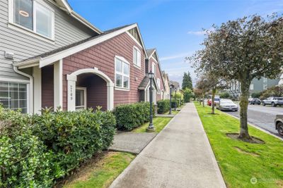 2109 S G Street, Townhouse with 3 bedrooms, 2 bathrooms and 2 parking in Tacoma WA | Image 2