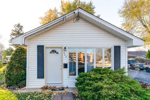 443 N Main St, Wauconda, IL, 60084-1705 | Card Image