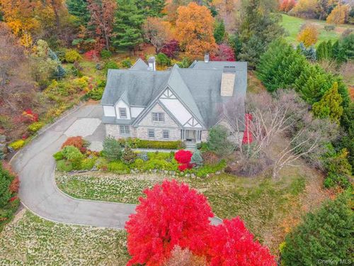 5 Westgate Rd, Syosset, NY, 11791-4628 | Card Image