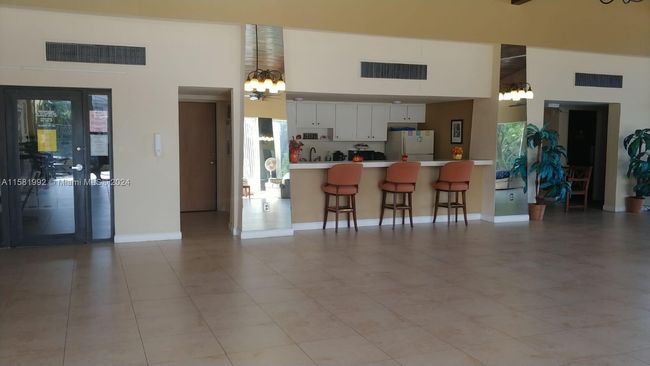 APT-1N - 500 Executive Center Dr, Condo with 2 bedrooms, 2 bathrooms and null parking in West Palm Beach FL | Image 18