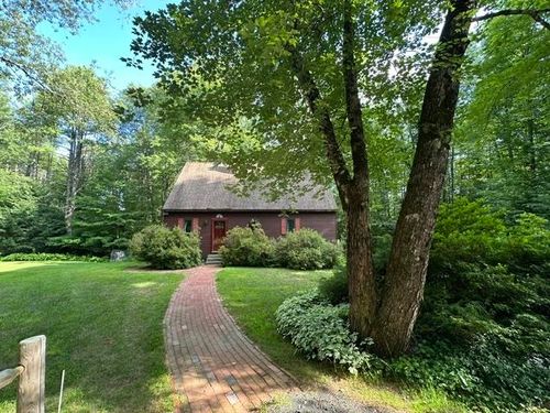 23 Targhee Dr, Pittsfield, NH, 03263-3221 | Card Image