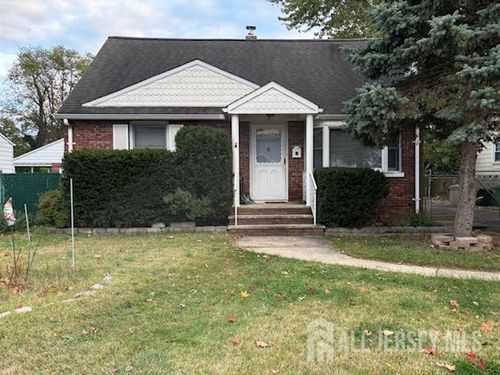 4 Albert Dr, Parlin, NJ, 08859-1802 | Card Image