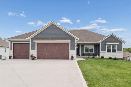 909 Captain Merriman Dr, Freeman, MO, 64746 | Card Image